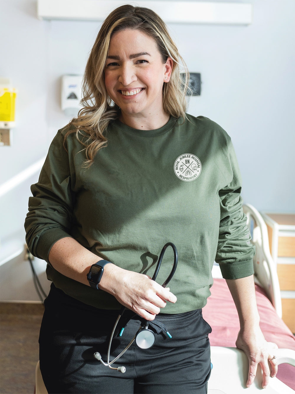 Royal Jubilee Hospital 8N Respiratory - Round 2 - Clearance Classic Long Sleeve Shirt