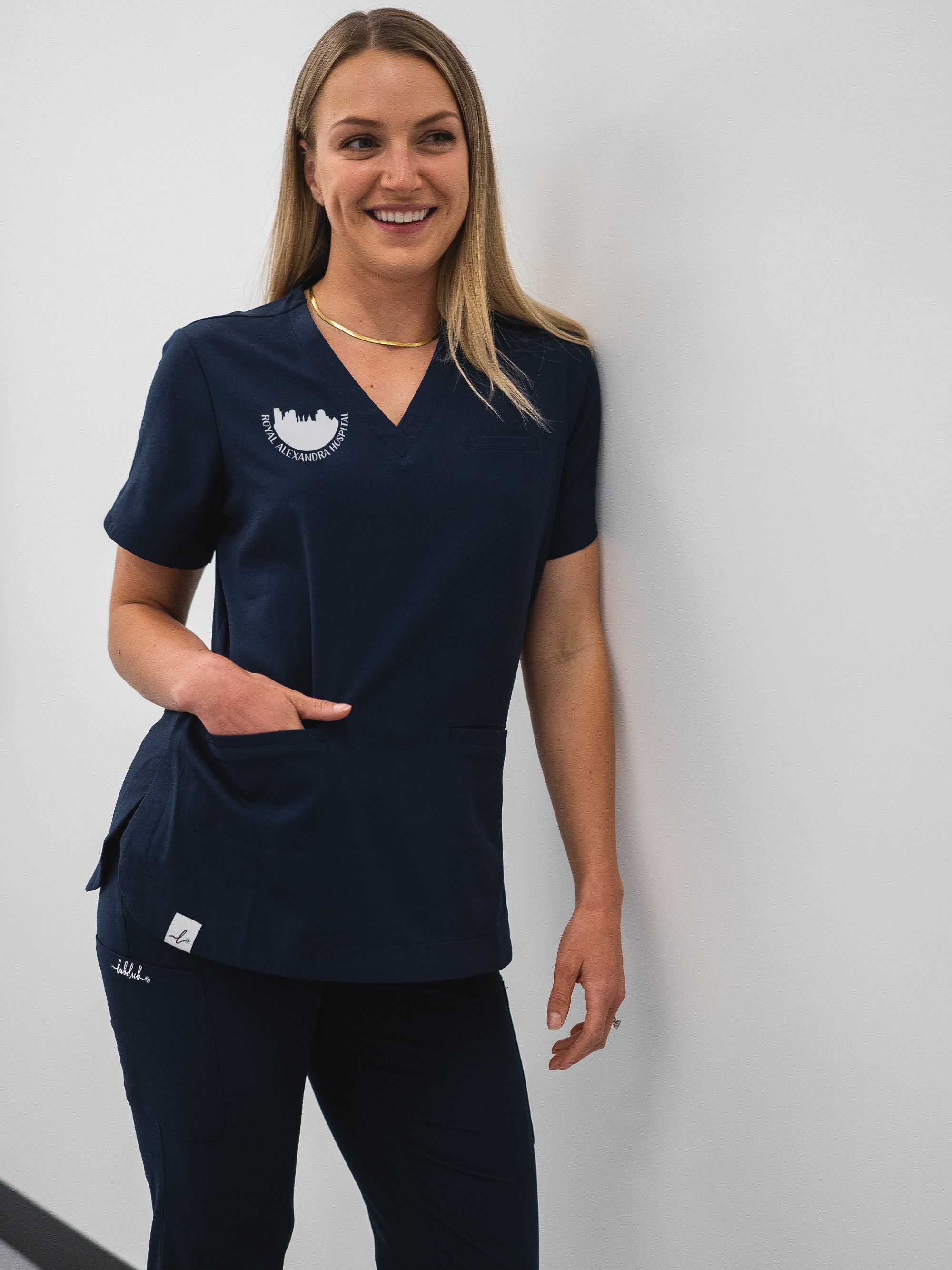 Royal Alexandra Hospital 6 East Pulmonary - Rosa Scrub Top