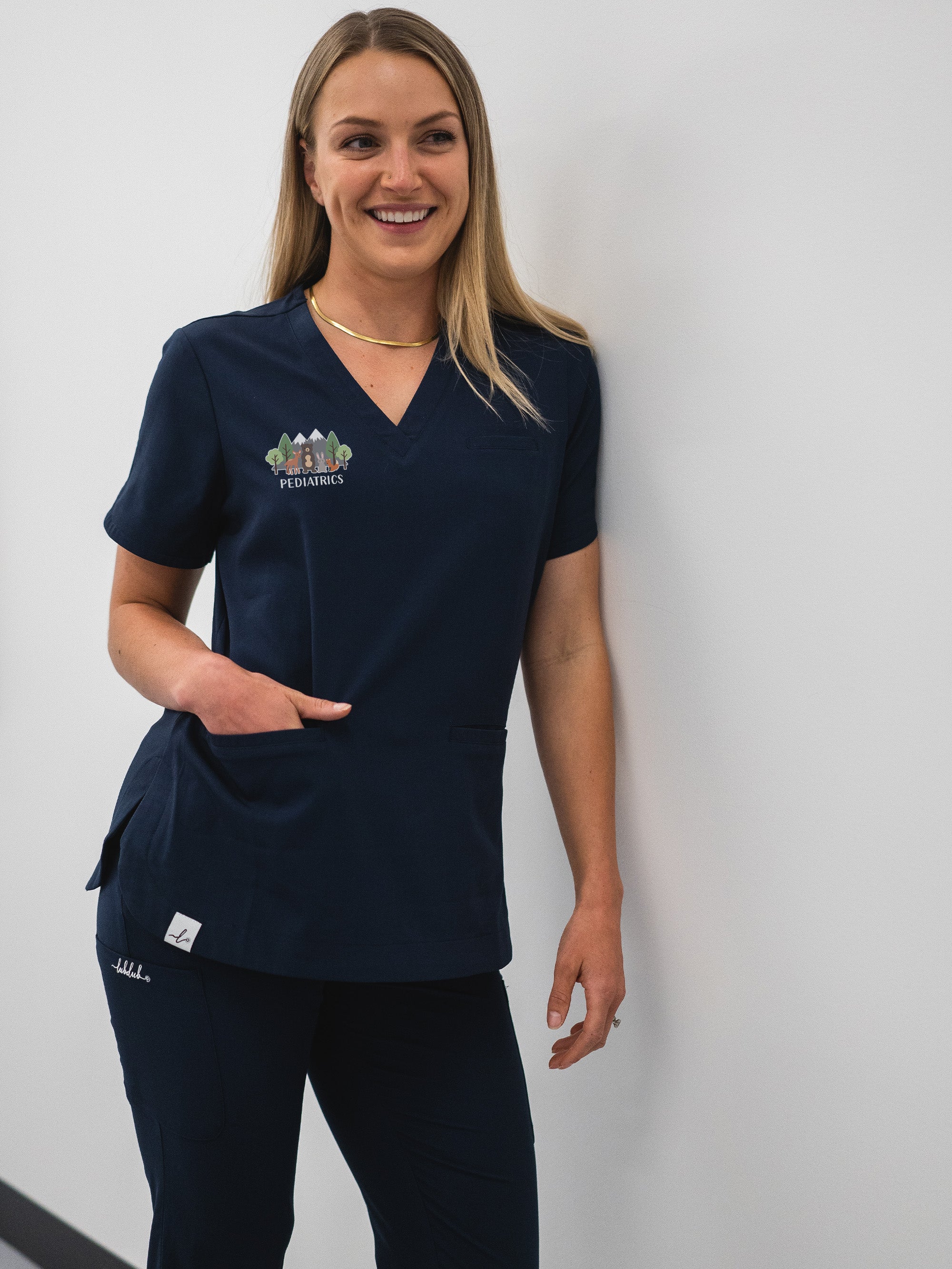 Stanton Hospital Yellowknife - Pediatrics - Rosa Scrub Top