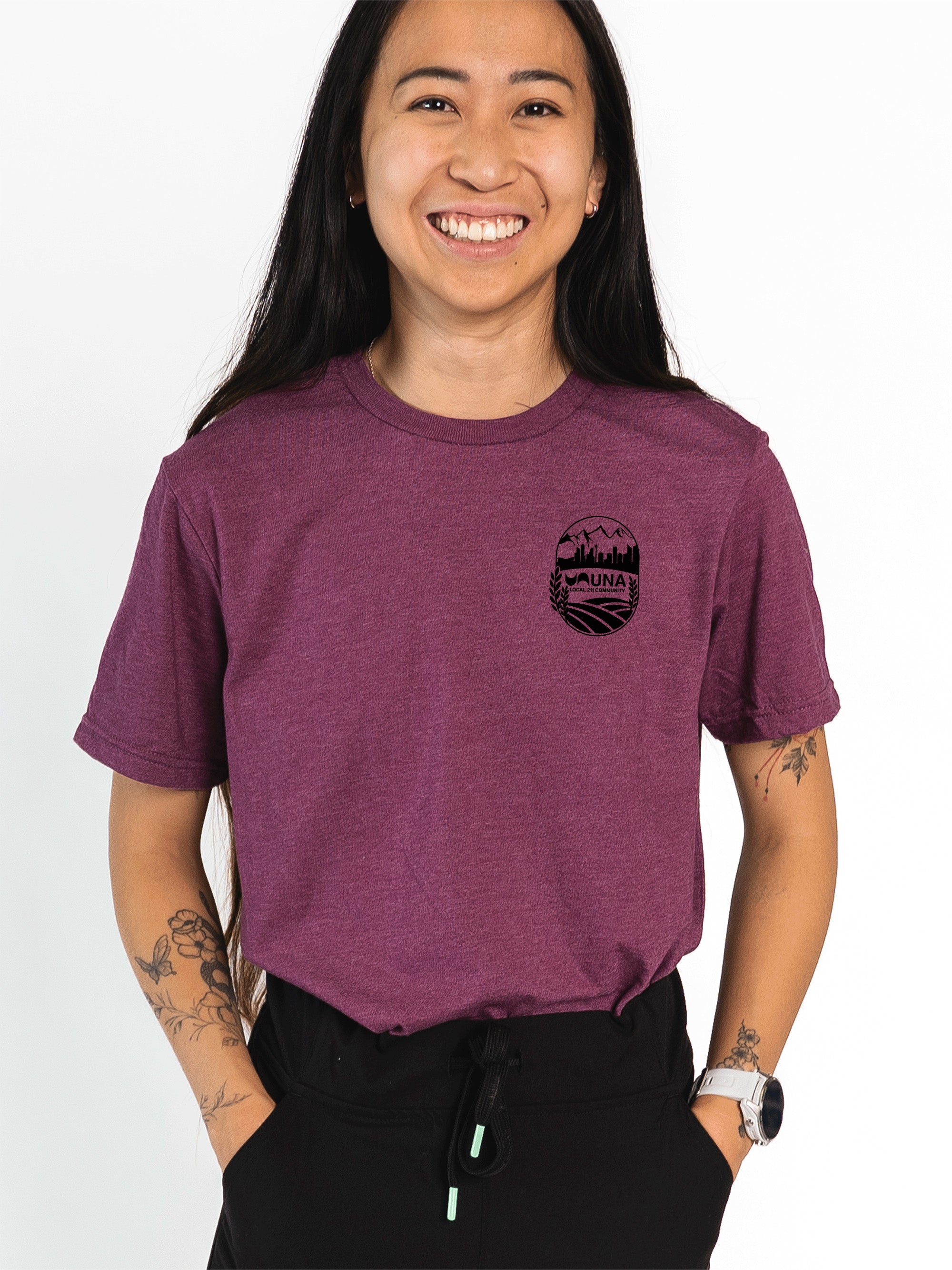 UNA Local 211 Store - Essential T-Shirt