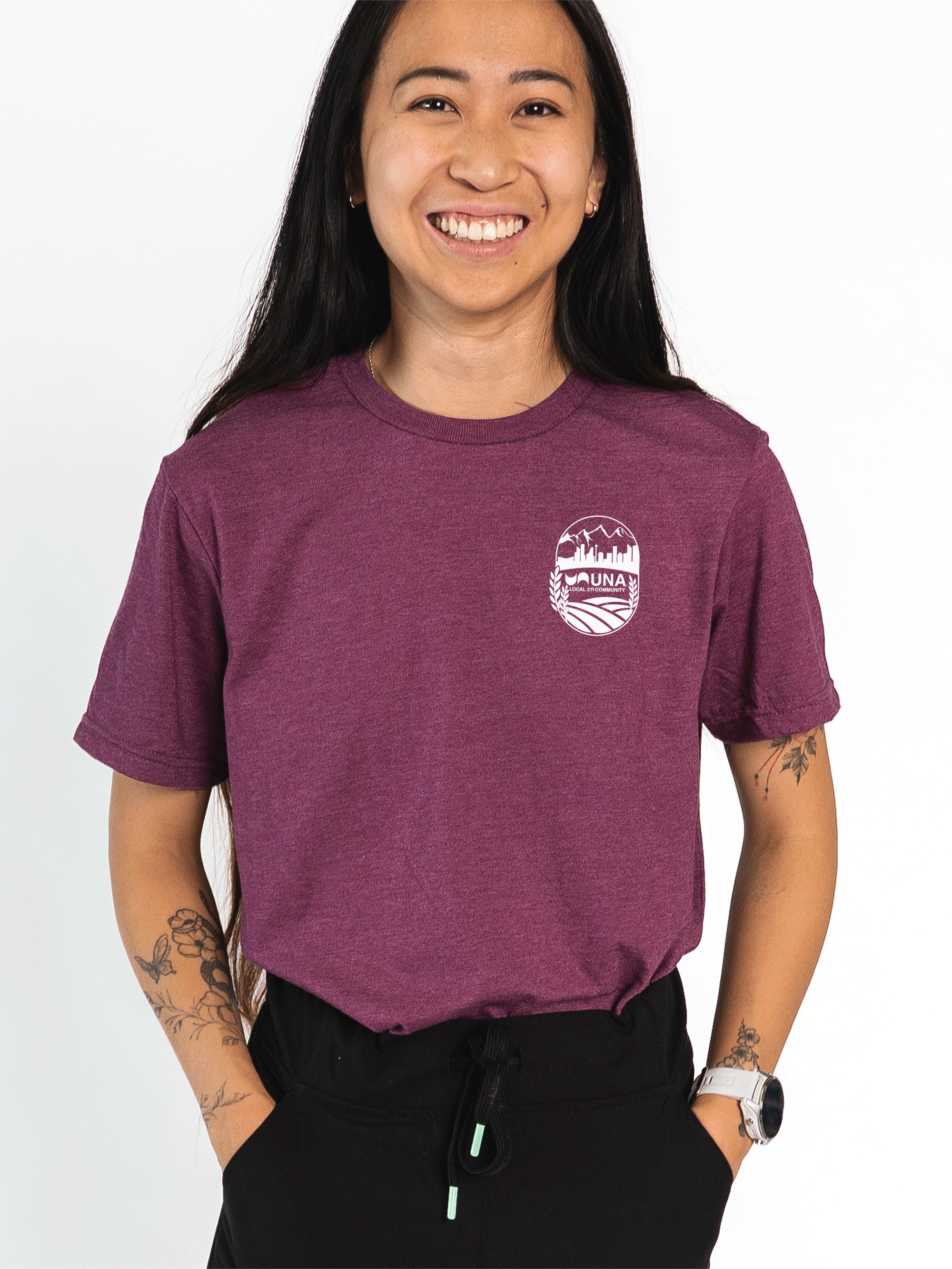 UNA Local 211 Store - Essential T-Shirt