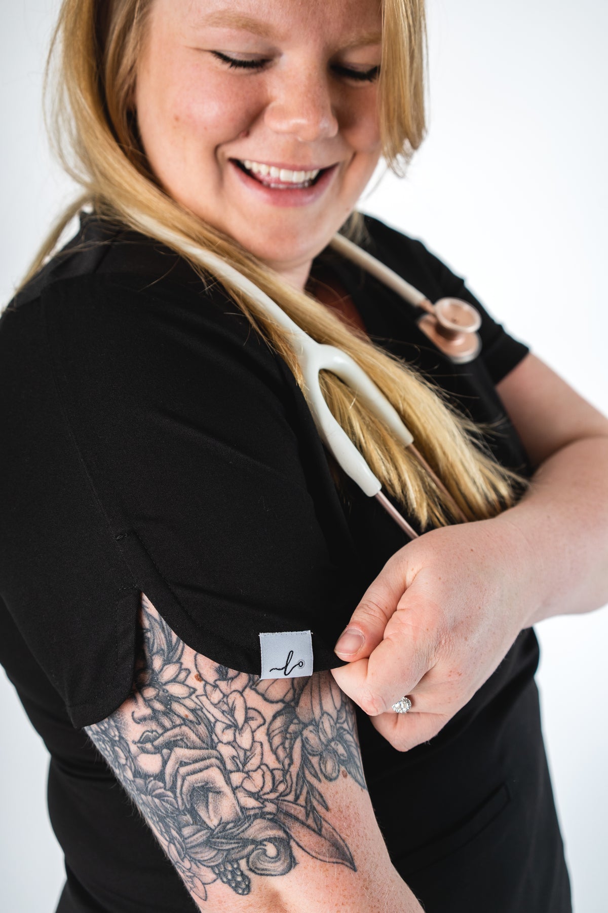 Rosa Scalloped Scrub Top - Lubdub Apparel